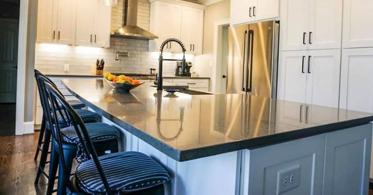 Quartz Or Granite Countertops Which Should You Choose?