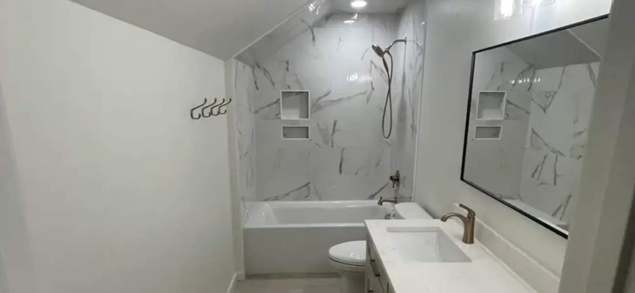 Windowless bathroom lighting