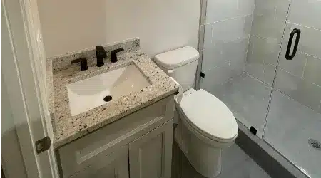 Small bathroom remodeling cost for North Carolina homeowners